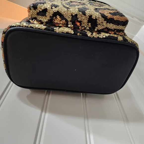 Loungefly animal print - Picture 3 of 4